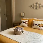 «la Calade » Les Glycines Apartman *
