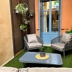 «la Calade » Les Glycines Apartman *