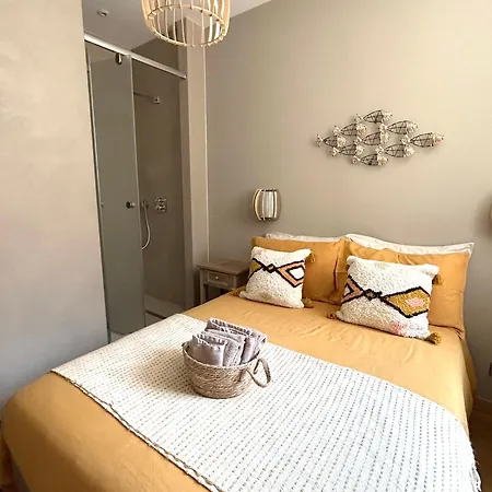 «la Calade » Les Glycines