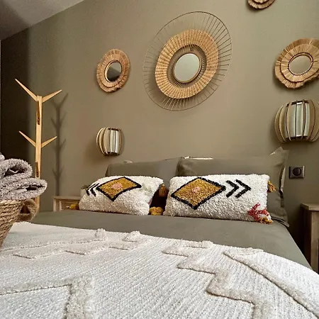 «la Calade » Les Glycines *